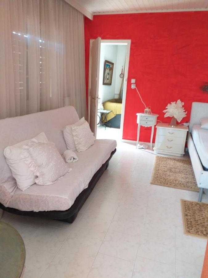 Roulas Cozy Apartments アルテミダ エクステリア 写真